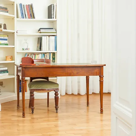 Treasurerome Spanish Steps 4br * רומא