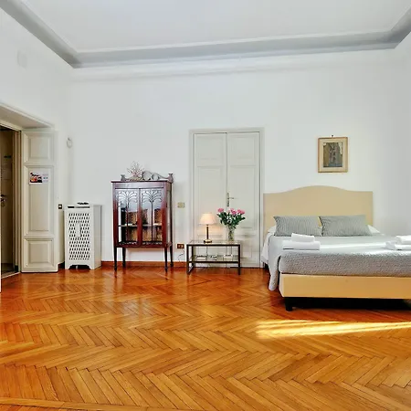 Treasurerome Spanish Steps 4br * Rome