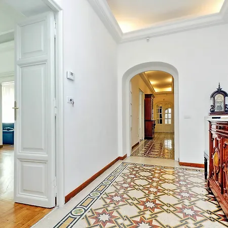Treasurerome Spanish Steps 4br